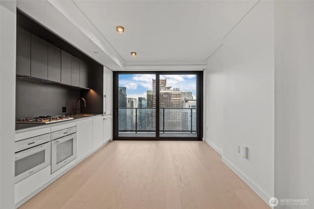 Property photo for 300 Virginia Street #3103, Seattle photo 3