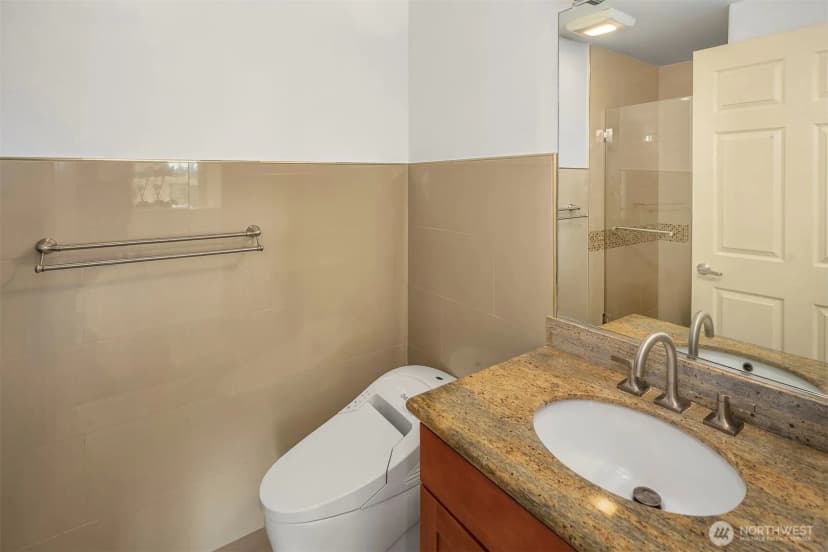 Property photo for 10042 Main Street #505, Bellevue photo 20