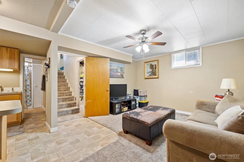 Property photo for 26 Sw 13th, College Place photo 24