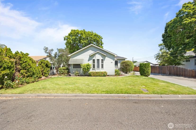 Property photo for 26 Sw 13th, College Place photo 2