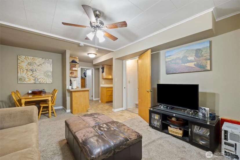 Property photo for 26 Sw 13th, College Place photo 26