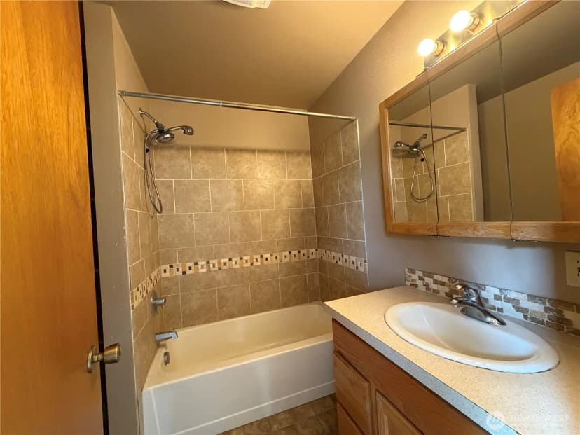 Property photo for 26 Sw 13th, College Place photo 37