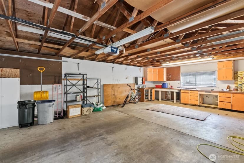 Property photo for 8123 Veterans Drive Sw, Lakewood photo 35