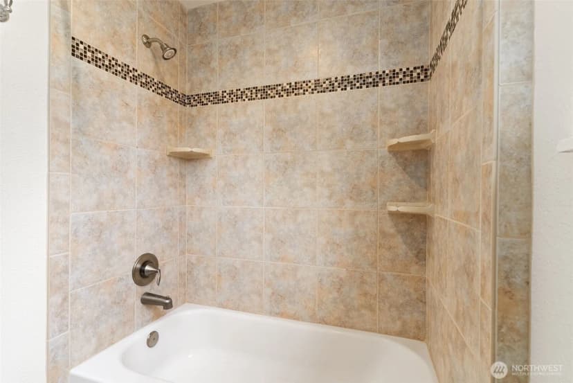 Property photo for 8123 Veterans Drive Sw, Lakewood photo 26