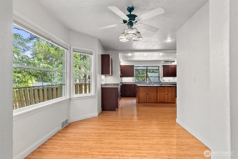 Property photo for 8123 Veterans Drive Sw, Lakewood photo 15