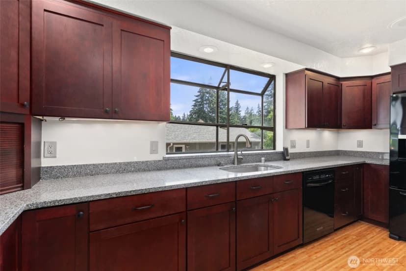 Property photo for 8123 Veterans Drive Sw, Lakewood photo 11