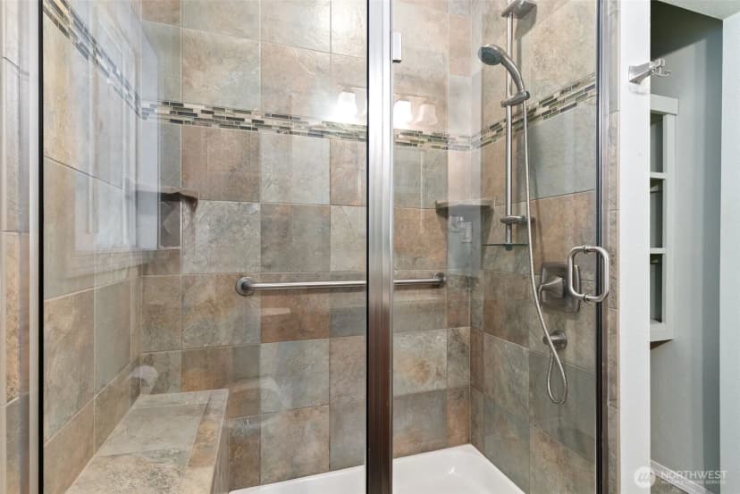 Property photo for 8123 Veterans Drive Sw, Lakewood photo 22