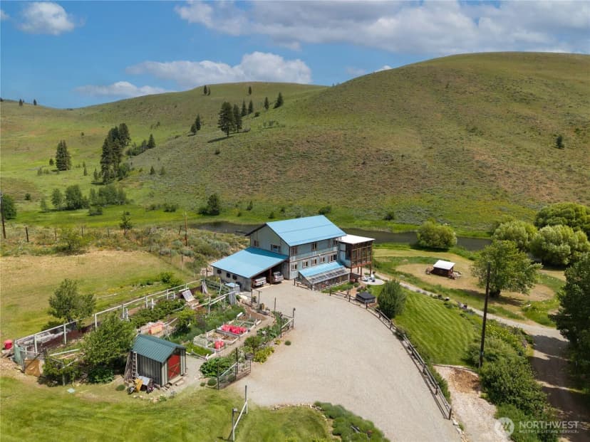 Property photo for 494 Rendezvous Road, Winthrop photo 23
