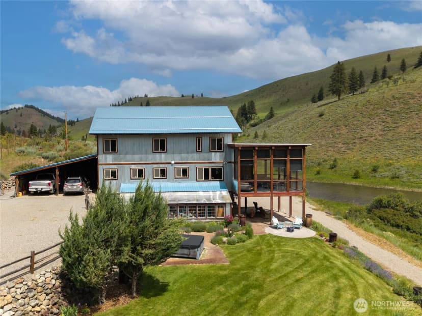 Property photo for 494 Rendezvous Road, Winthrop photo 18