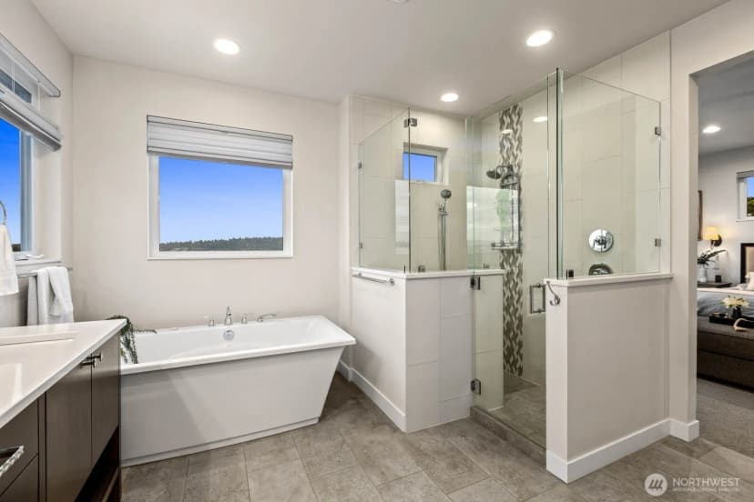 Property photo for 1525 36th Avenue S, Seattle photo 24