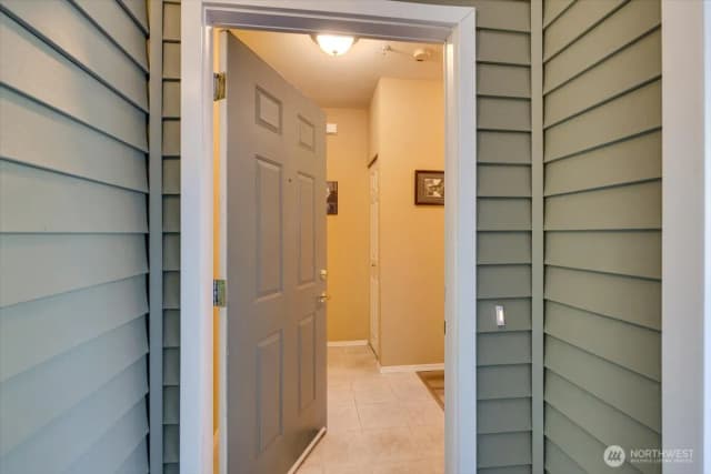 Property photo for 12712 Admiralty Way #b204, Everett photo 2