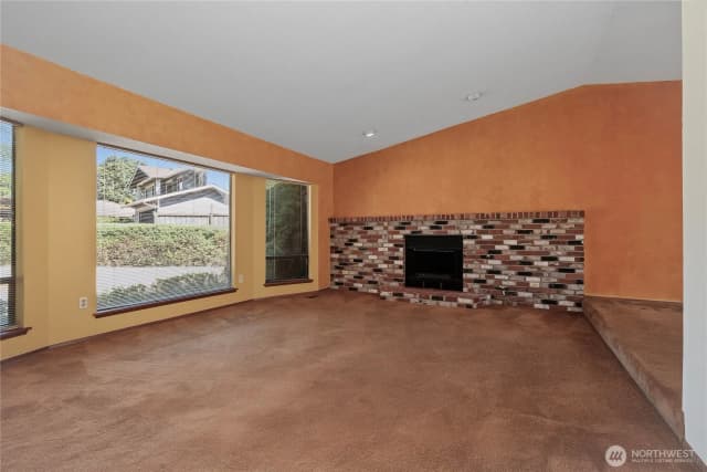 Property photo for 9901 76th Street Sw, Lakewood photo 5