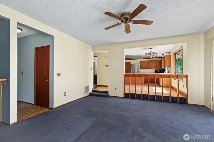 Property photo for 9901 76th Street Sw, Lakewood photo 12