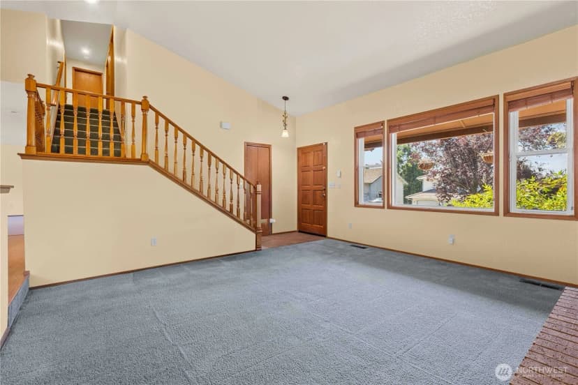 Property photo for 13700 Se 201st Street, Kent photo 5