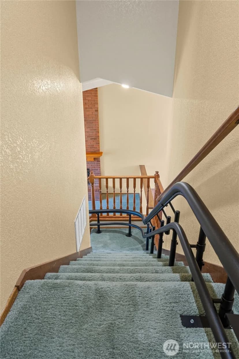 Property photo for 13700 Se 201st Street, Kent photo 19