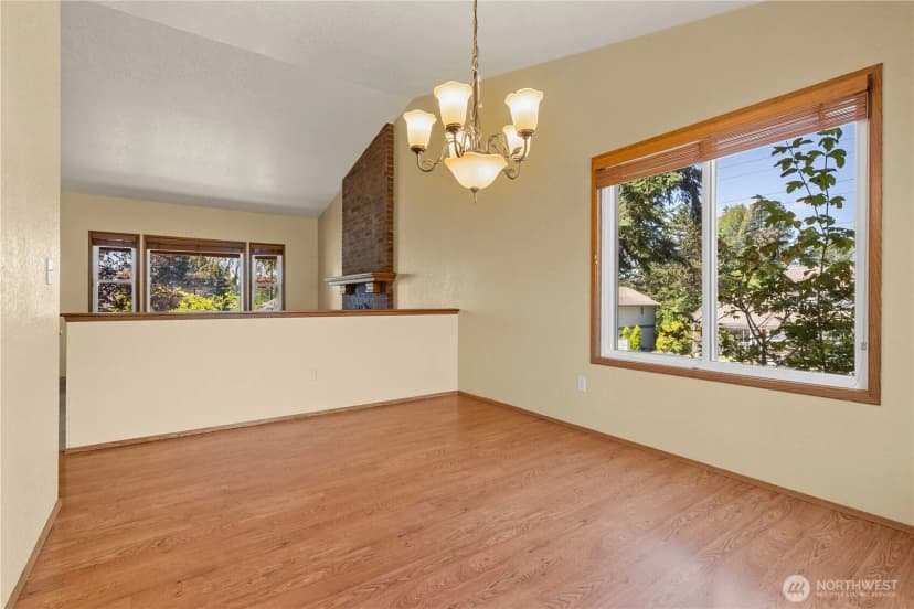 Property photo for 13700 Se 201st Street, Kent photo 9