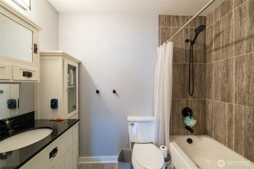 Property photo for 1418 Windsor Avenue, Centralia photo 17