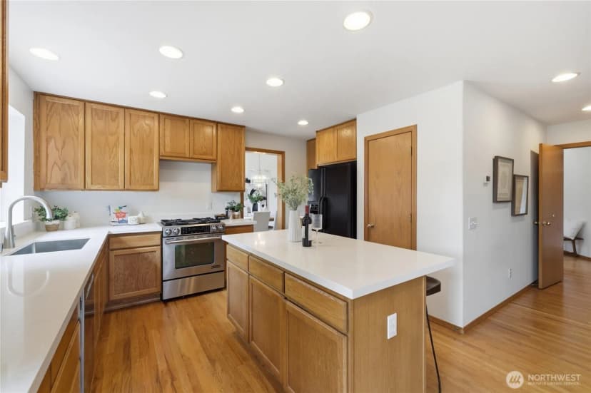 Property photo for 14805 Old Redmond Road, Redmond photo 9