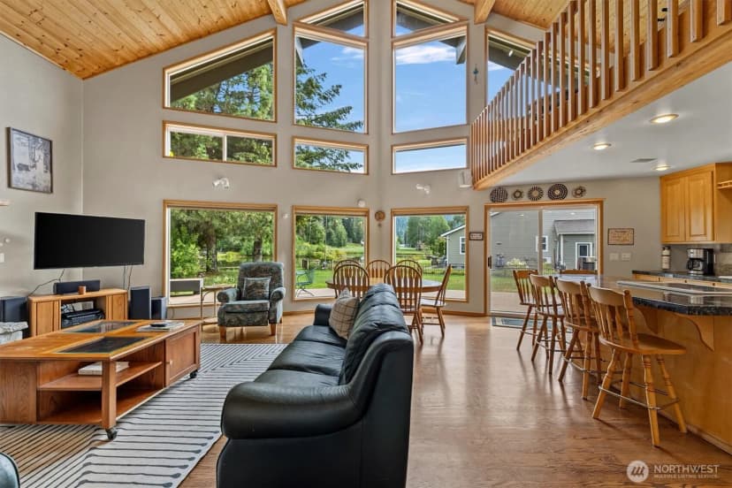 Property photo for 691 Pebble Beach Drive, Cle Elum photo 8