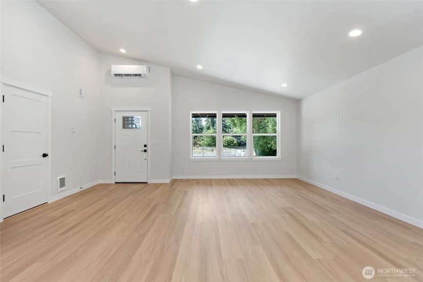 Property photo for 21909 127th Street Ct E, Bonney Lake photo 6