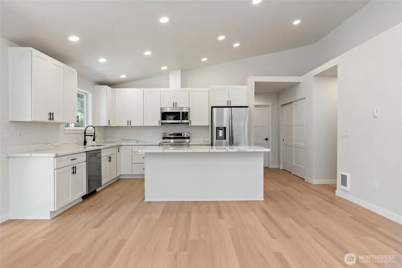 Property photo for 21909 127th Street Ct E, Bonney Lake photo 8