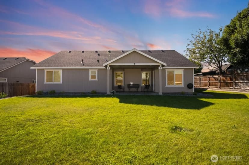 Property photo for 2670 Hickory Avenue, West Richland photo 34