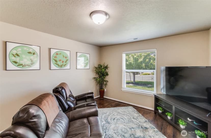 Property photo for 2670 Hickory Avenue, West Richland photo 17