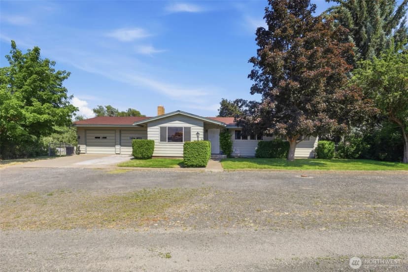 Property photo for 401 11th Street, Davenport photo 26