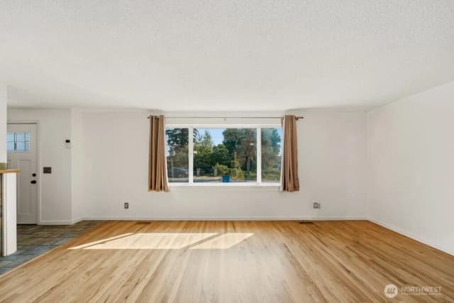 Property photo for 17953 48th Avenue S, Sea Tac photo 3