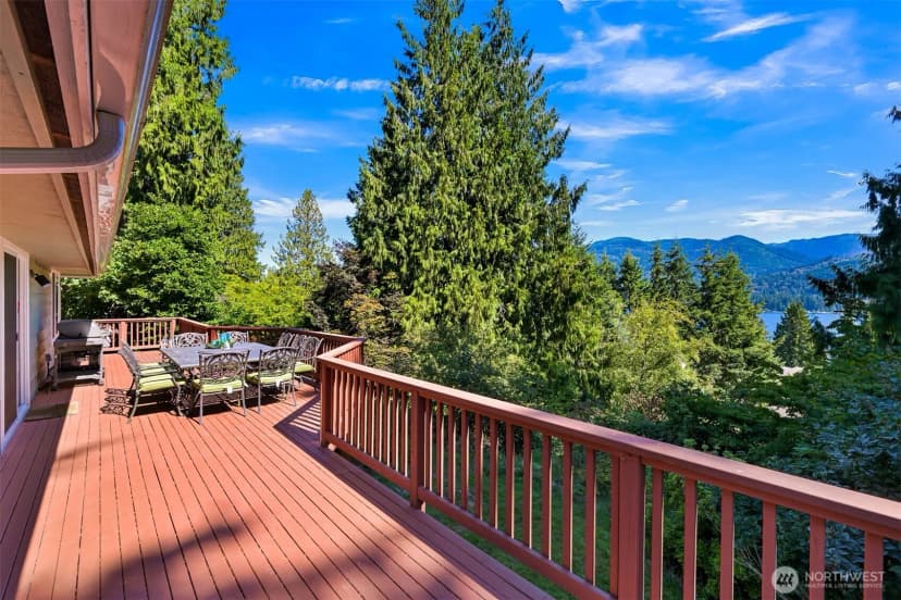 Property photo for 44 Windward, Bellingham photo 18