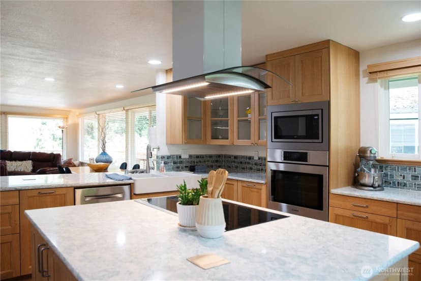 Property photo for 44 Windward, Bellingham photo 14