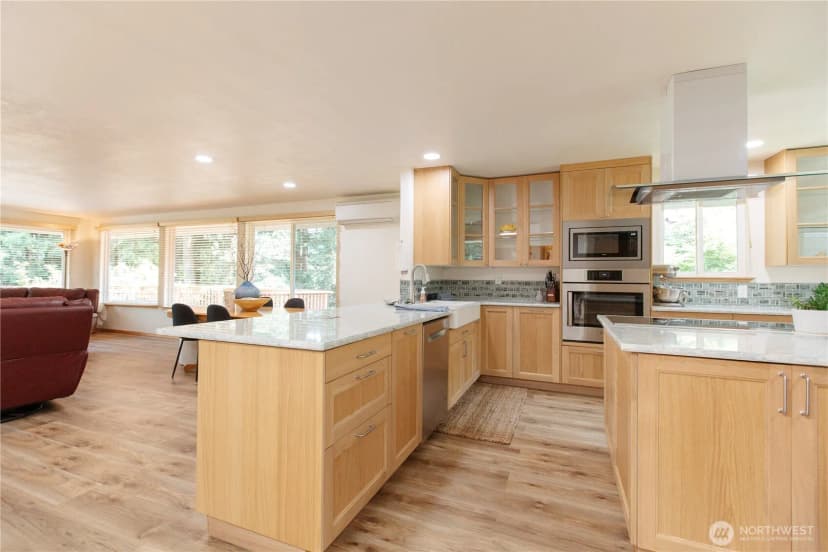 Property photo for 44 Windward, Bellingham photo 9