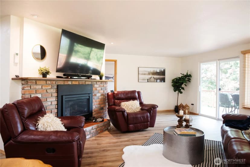 Property photo for 44 Windward, Bellingham photo 16