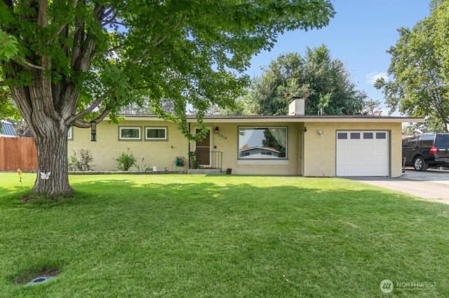 Property photo for 6919 W Victoria Avenue, Kennewick
