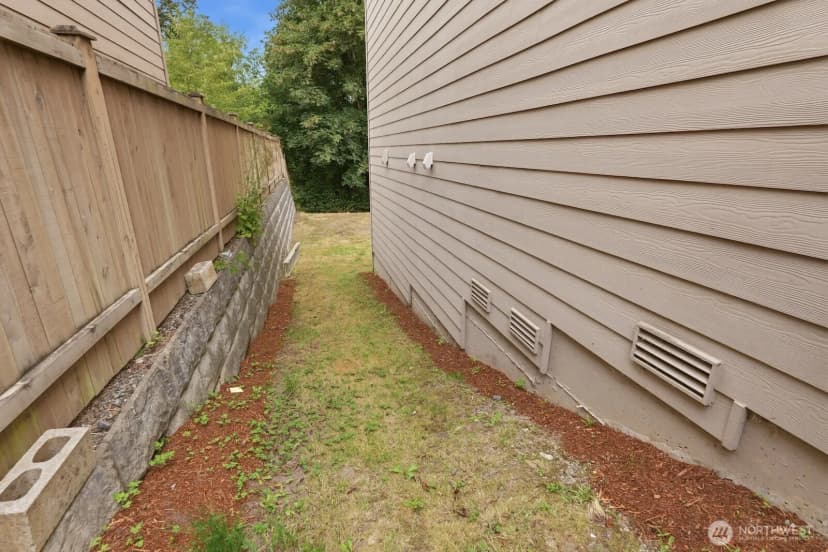 Property photo for 209 140th Street Sw, Everett photo 38