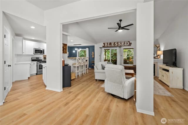 Property photo for 1205 Union Ave Steilacoom, Steilacoom photo 4