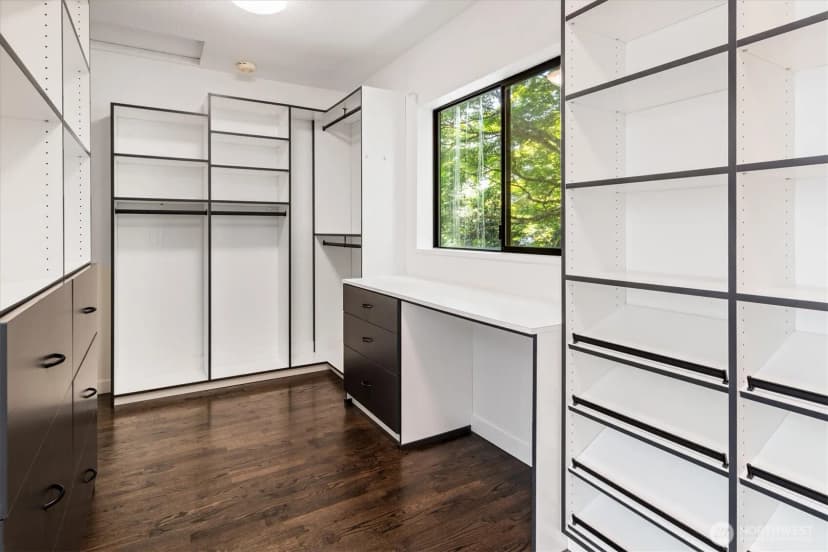 Property photo for 2364 Hobart Avenue Sw, Seattle photo 28