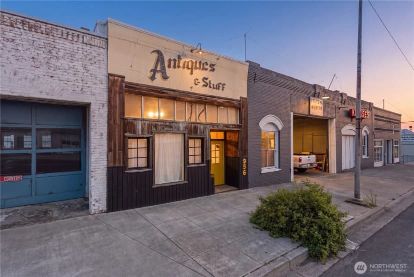 Property photo for 956 Main Street, Pomeroy