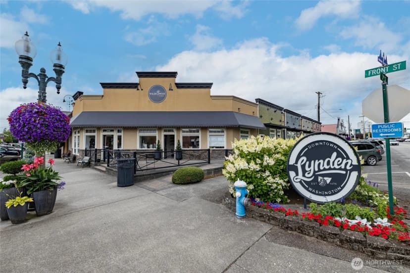 Property photo for 1725 Aaron Drive, Lynden photo 29