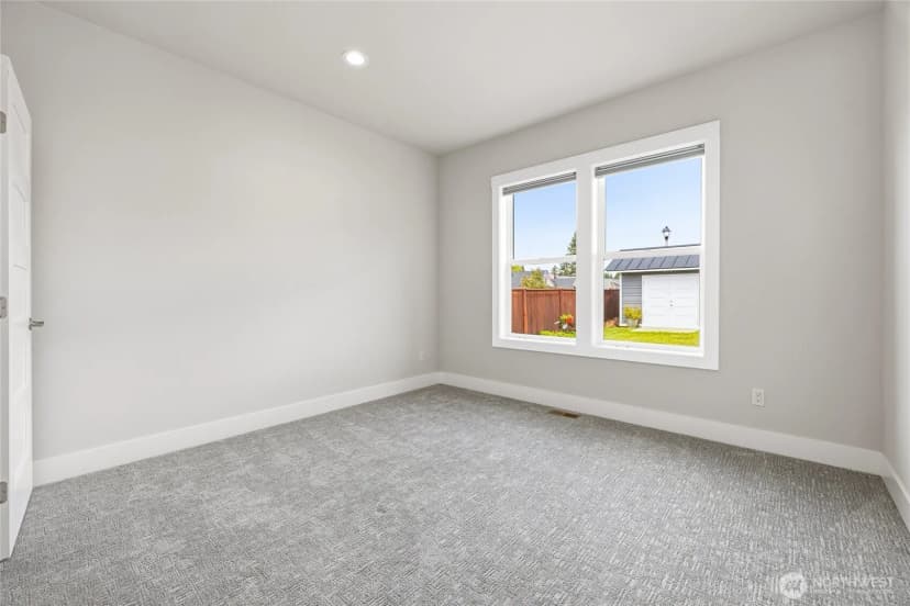 Property photo for 1725 Aaron Drive, Lynden photo 22