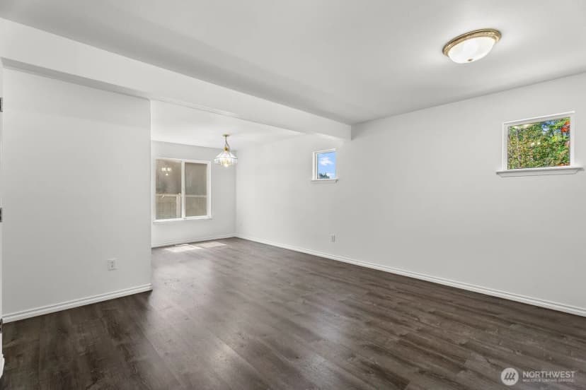 Property photo for 2707 S 268th Place, Kent photo 4