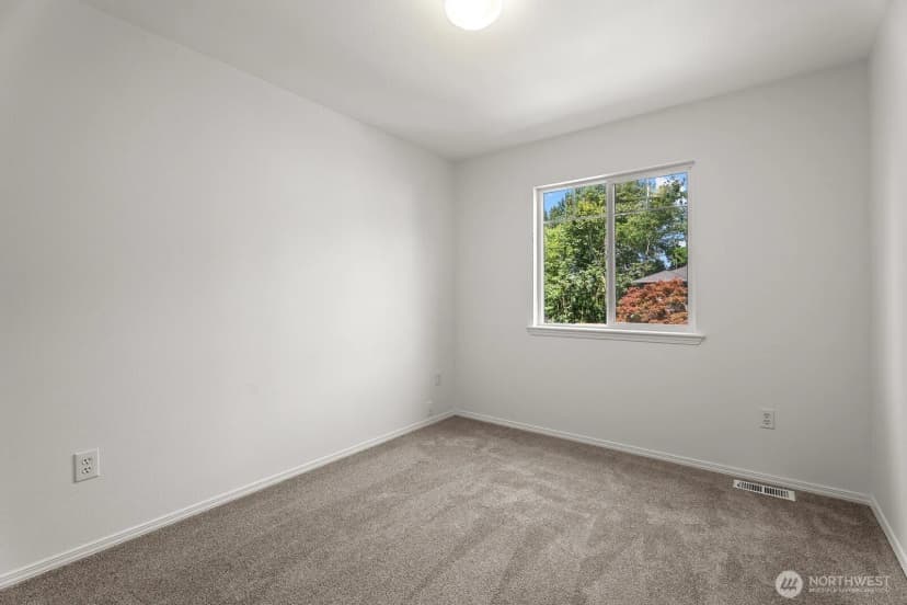 Property photo for 2707 S 268th Place, Kent photo 24