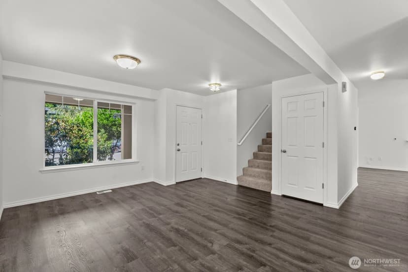 Property photo for 2707 S 268th Place, Kent photo 6