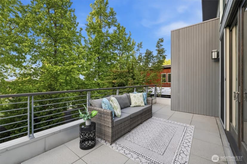 Property photo for 1533 38th Avenue E, Seattle photo 24