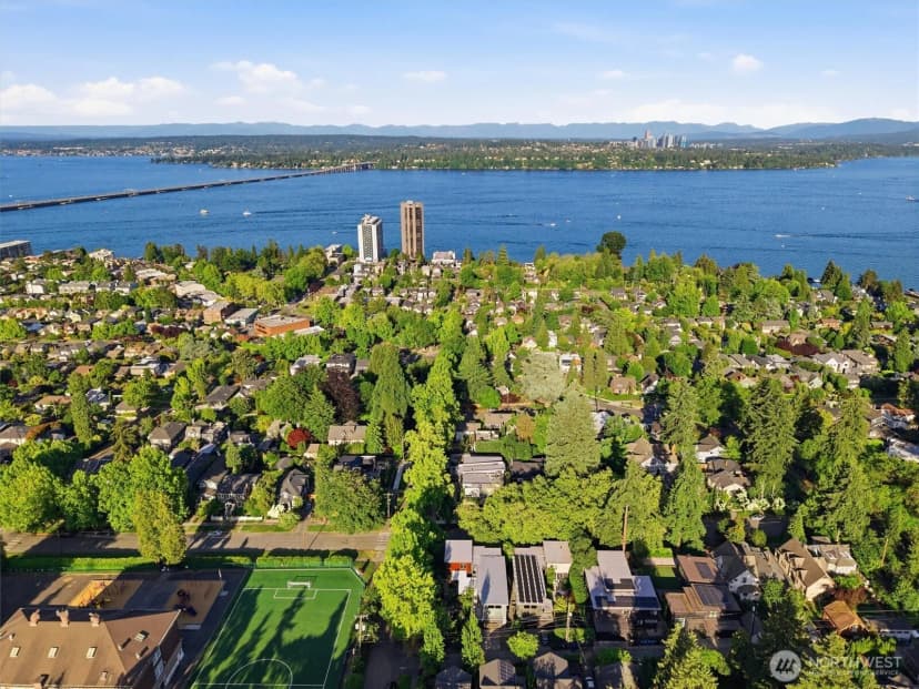 Property photo for 1533 38th Avenue E, Seattle photo 5