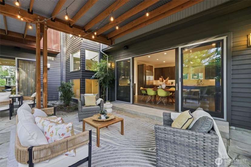 Property photo for 1533 38th Avenue E, Seattle photo 32