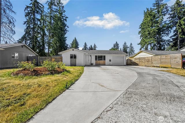 Property photo for 12318 114th Avenue E, Puyallup