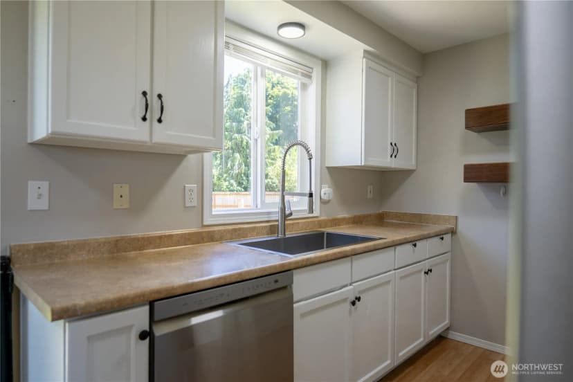 Property photo for 218 Lisa Lane, Gold Bar photo 6