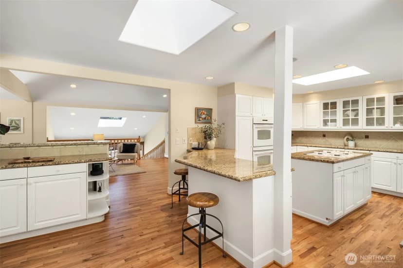 Property photo for 10710 Ne 190th Street, Bothell photo 16
