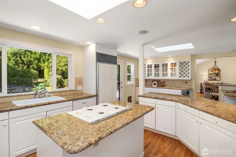 Property photo for 10710 Ne 190th Street, Bothell photo 17